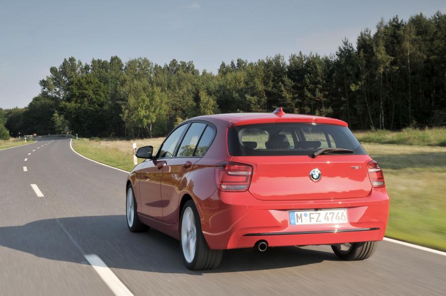  BMW 118i Sport Line 2011 года  (фото 75 из 185)